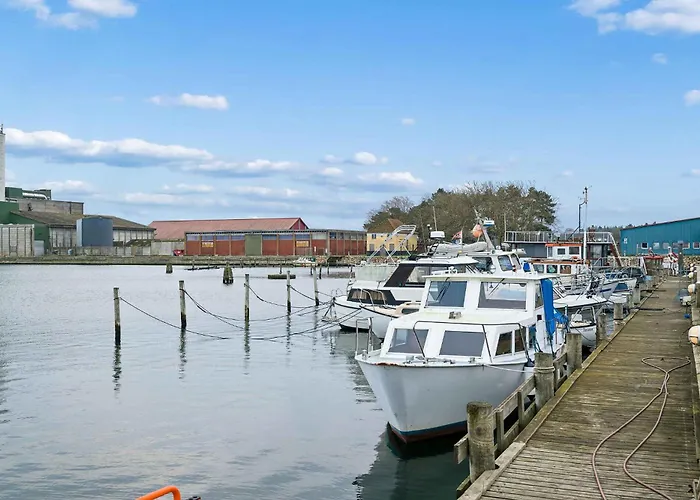 Active Close To And Safari Park * Bandholm